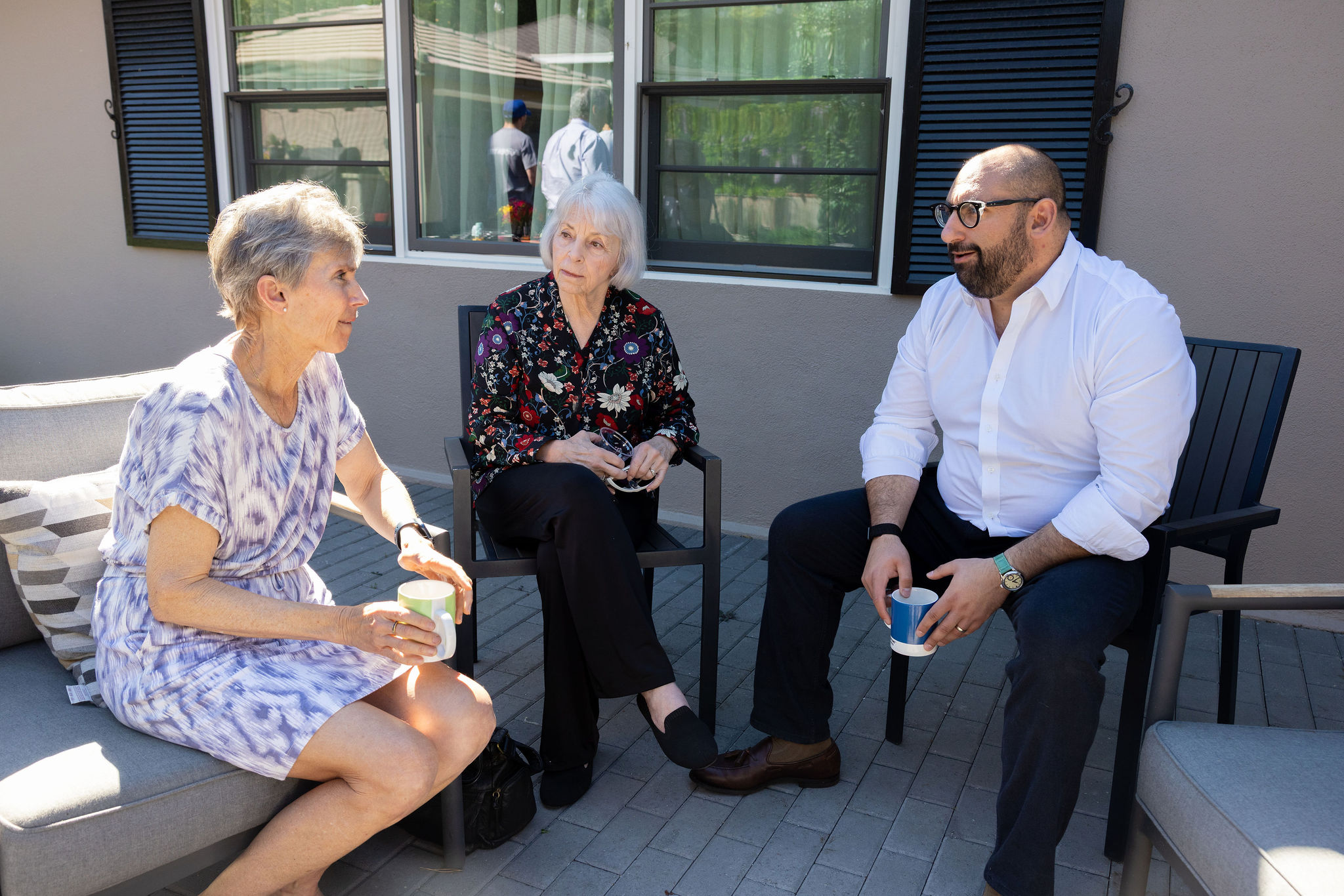 Nerses Aposhian meeting with constituents